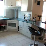 شقة Korade *
