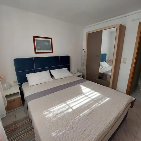 Apartment Korade Vir